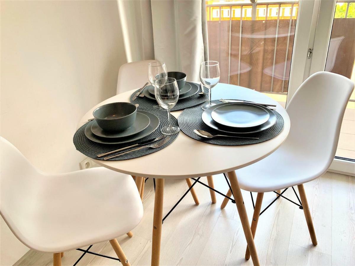 2-Room Apartment Nowy Dwór Mazowiecki 외부 사진